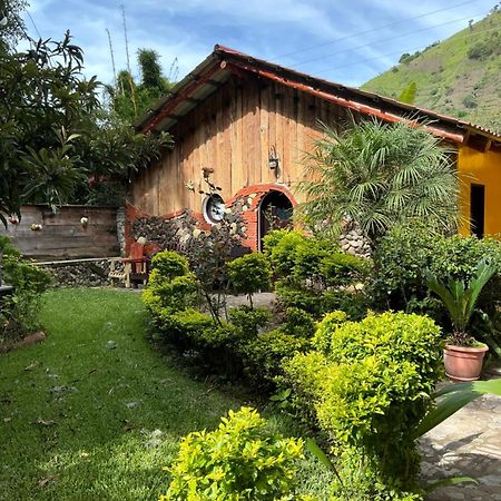 Cabanas De Tzununá Екстериор снимка